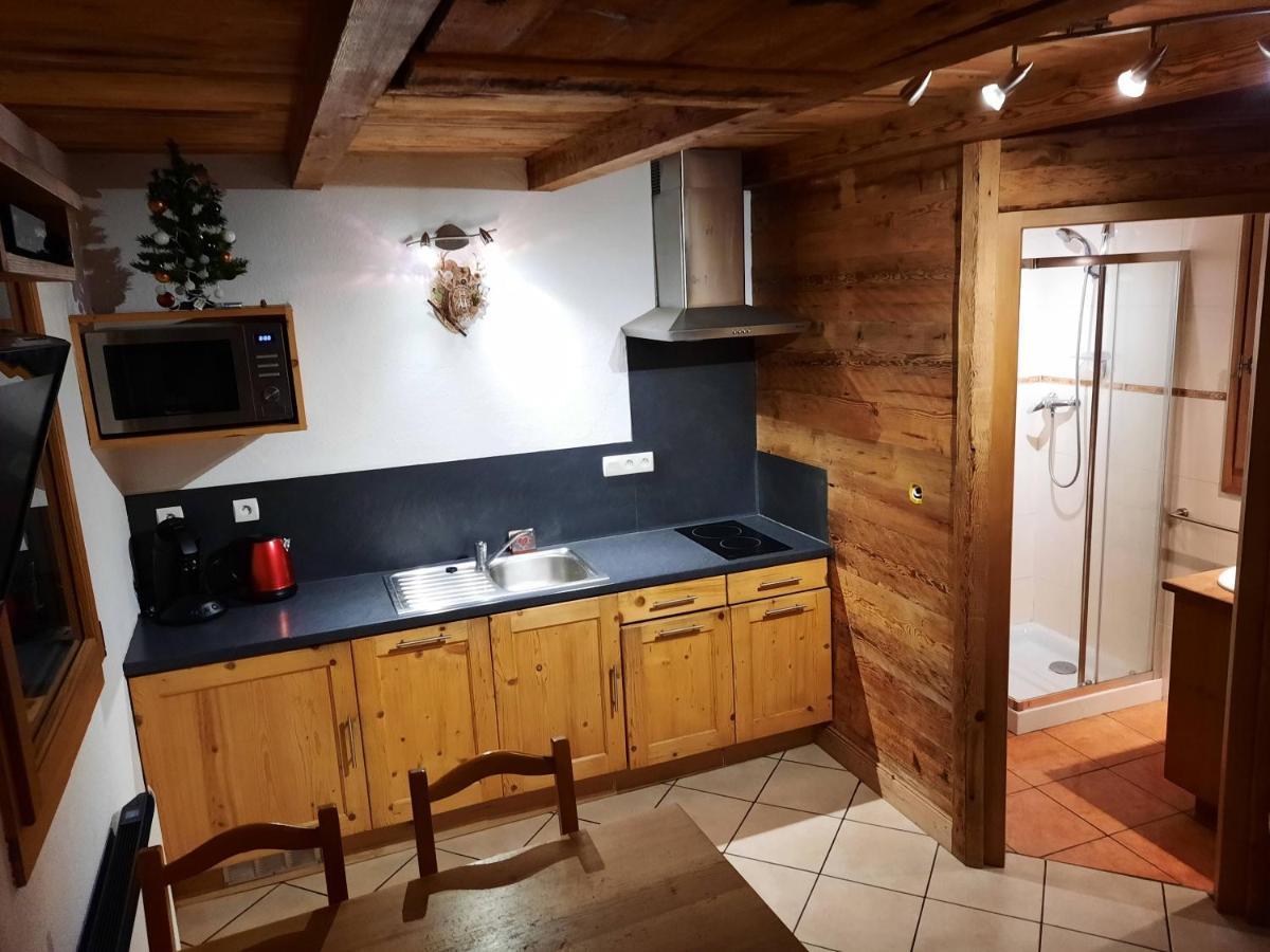 Le Petit Caboin Guest House Seytroux Exterior photo